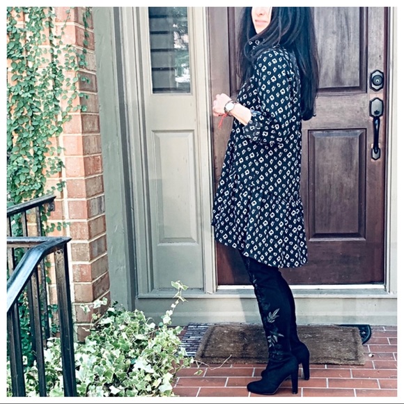 ✨PARIS✨Beautiful ruffle hem tunic - Picture 3 of 8